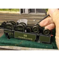 Deluxe Materials Track Magic, Track Cleaner -Model Trains DLMAC13 A4 HOW83KC2